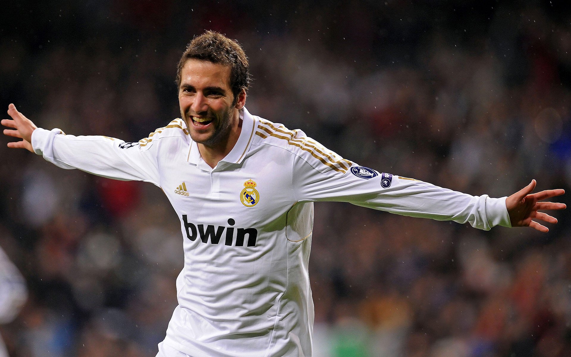 京多安一锤定音,拜仁对阵瑞士一役,德国中场如何主宰比赛走向