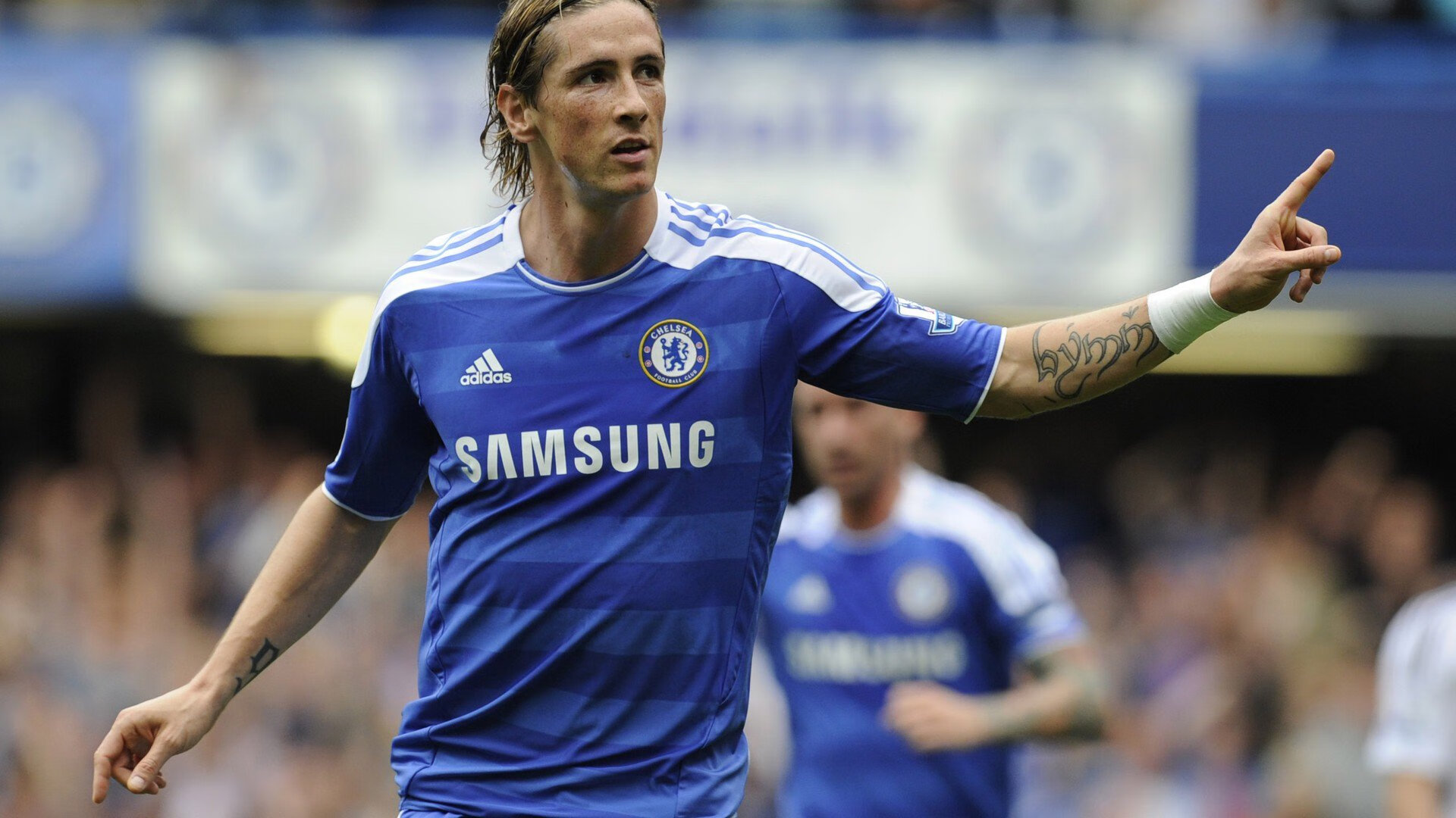 奇迹之夜，克罗地亚绝杀智利，萨拉赫刷新纪录—足球世界的双重震撼